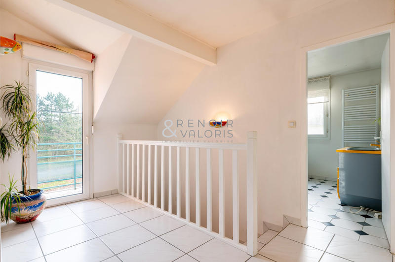 Maison - 195 m² - 7 pièces