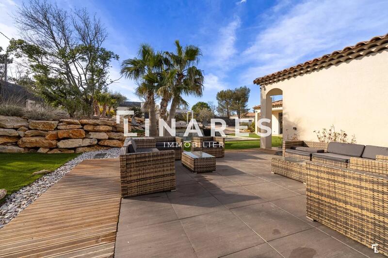 Villa - 162 m² - 6 pièces