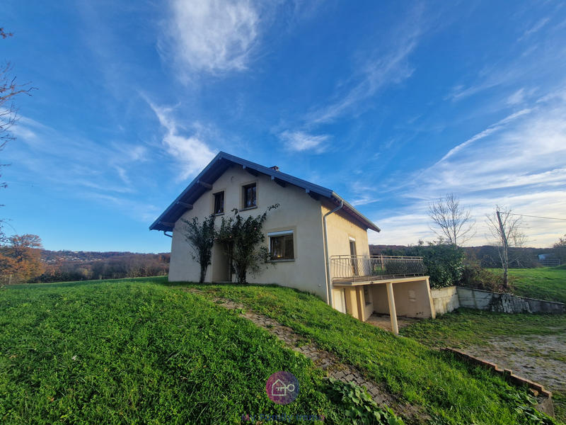 Propriété - 124 m² - 6 pièces