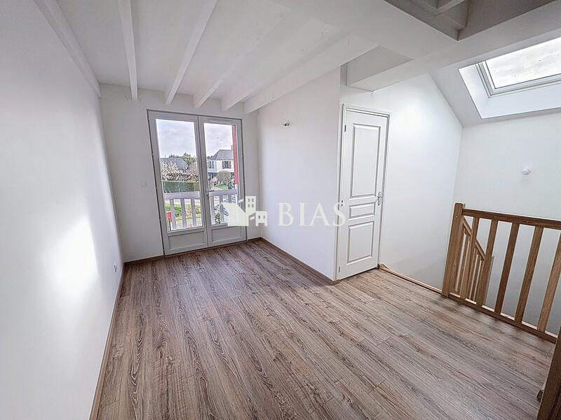 Maison - 138 m² - 8 pièces