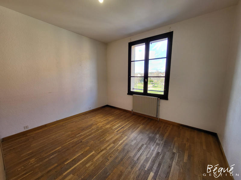 Appartement - 82 m² - 3 pièces