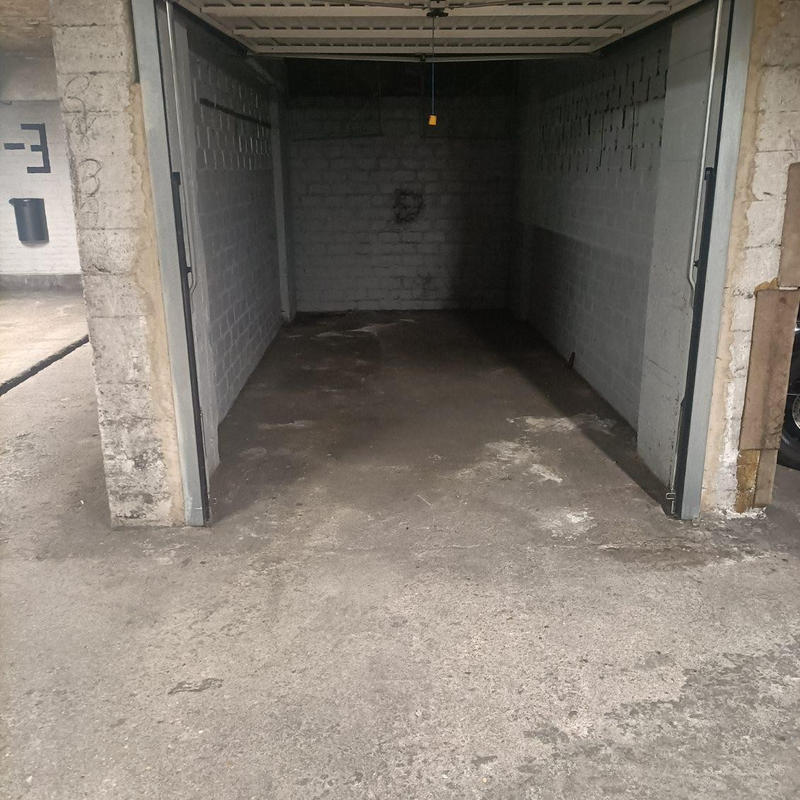 Parking / Garage - 13 m²