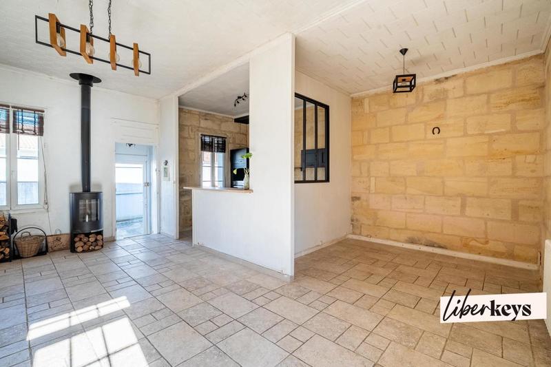 Maison - 90 m² - 3 pièces