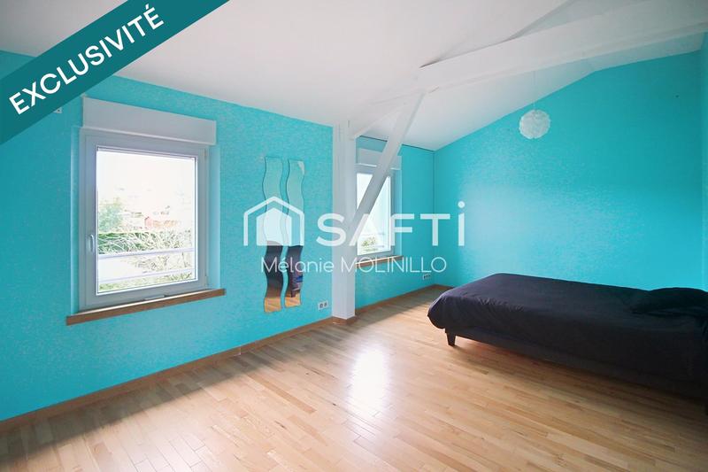 Maison - 260 m² - 12 pièces