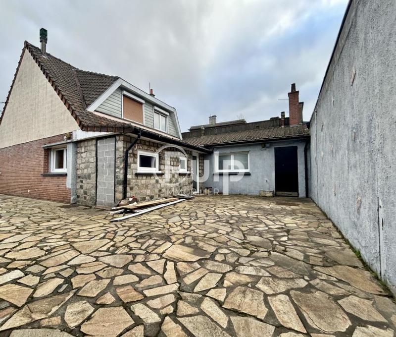 Maison de ville - 121 m² - 6 pièces