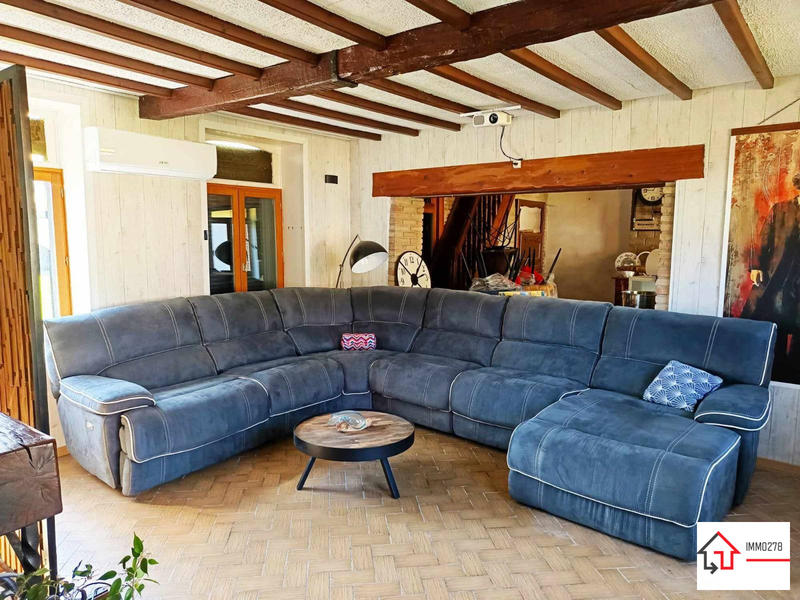 Maison - 250 m² - 9 pièces