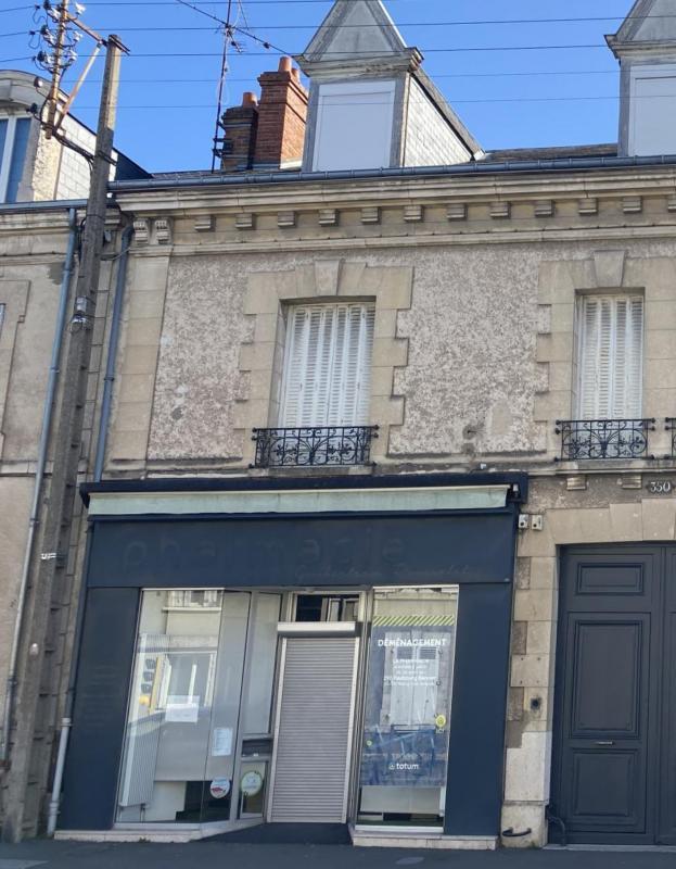 Local d'activité / Entrepôt - 140 m²