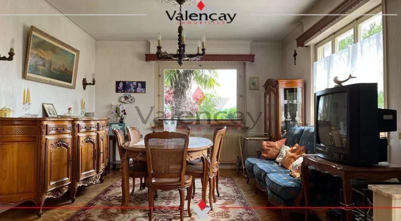 Maison - 90 m² - 5 pièces