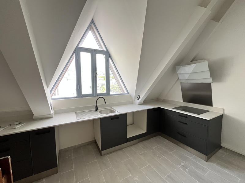 Local commercial - 77 m² - 3 pièces