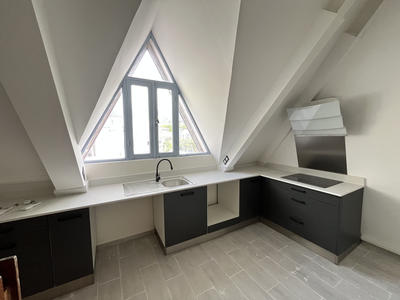 Local commercial - 77 m² - 3 pièces