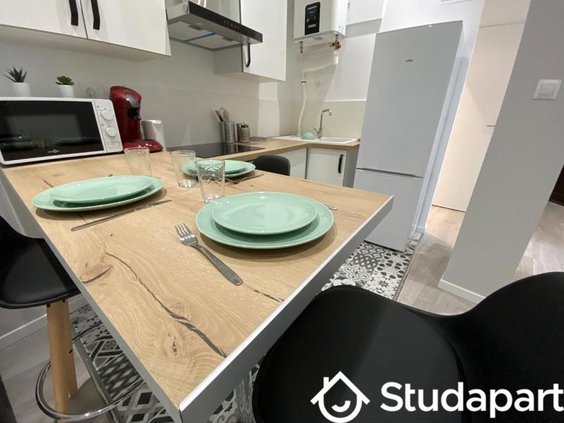 Chambre - 13 m² - 1 pièce