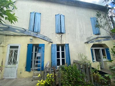Maison - 532 m² - 9 pièces