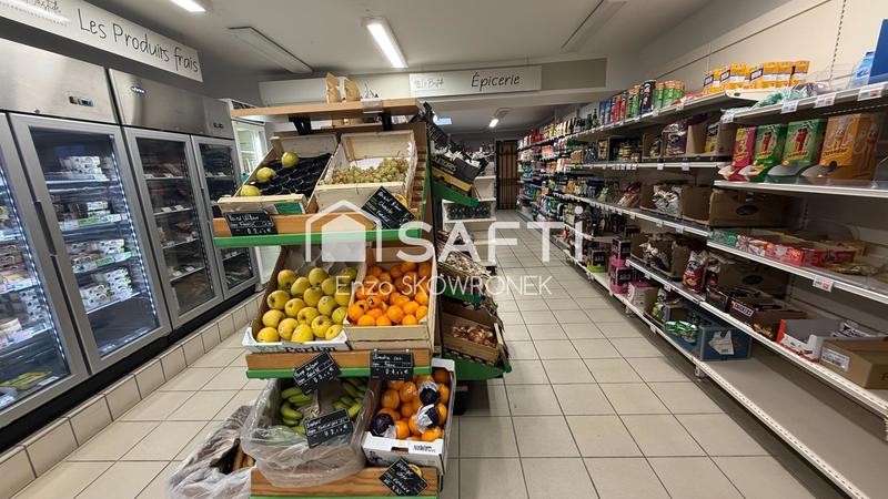 Local commercial - 228 m² - 2 pièces