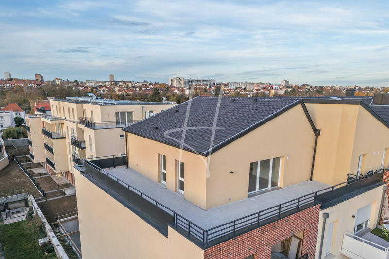 Appartement - 105 m² - 5 pièces