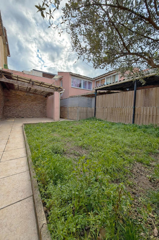 Maison - 211 m² - 8 pièces