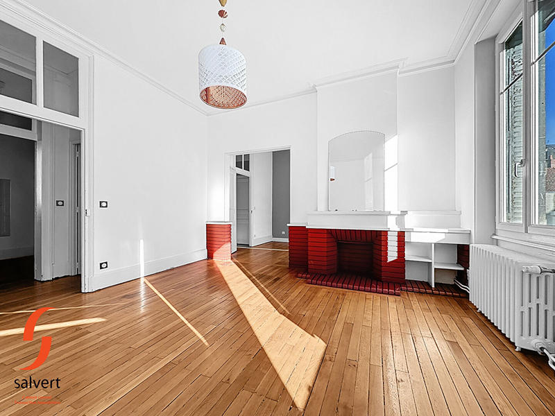 Appartement - 110 m² - 5 pièces