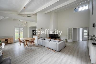 Maison - 125 m² - 4 pièces