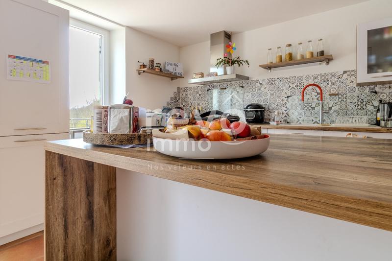 Maison - 215 m² - 6 pièces