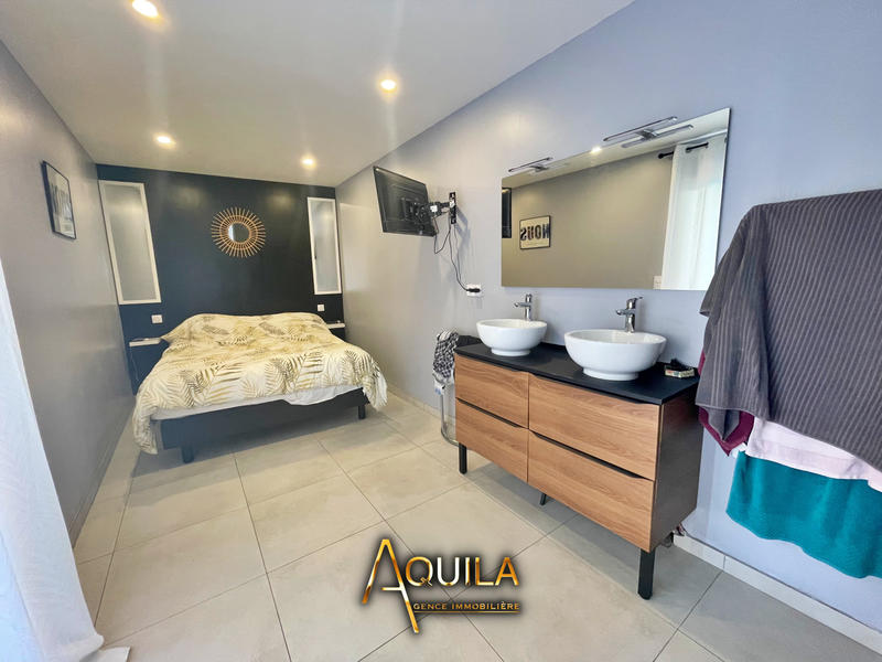 Maison - 143 m² - 7 pièces