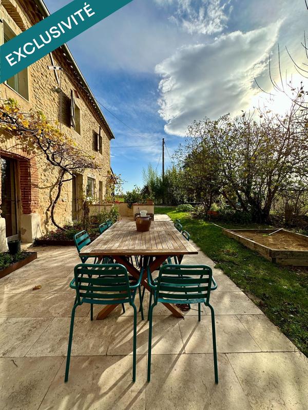 Maison - 271 m² - 9 pièces