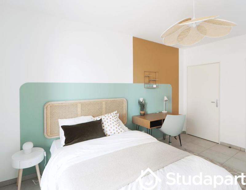 Chambre - 9 m² - 1 pièce