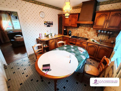 Maison - 85 m² - 5 pièces