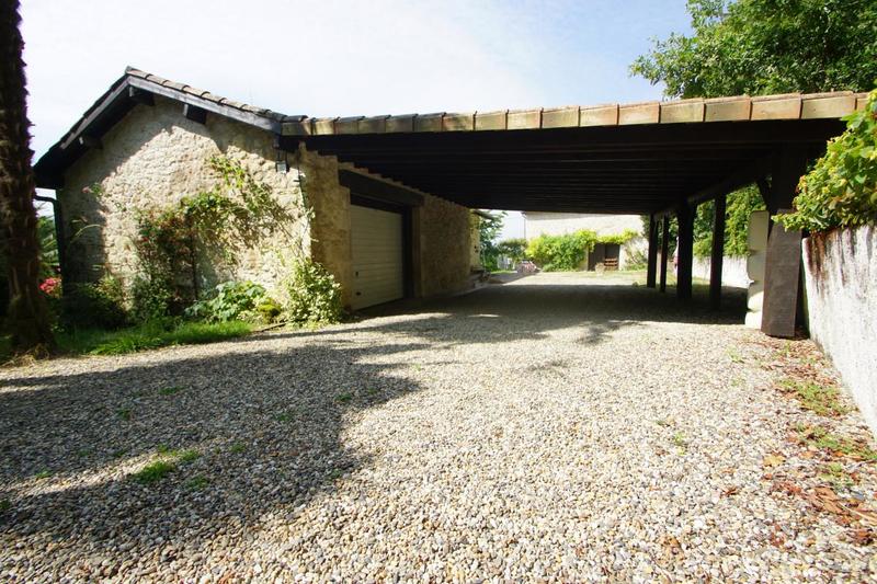 Viager - Corps de ferme - 280 m² - 12 pièces