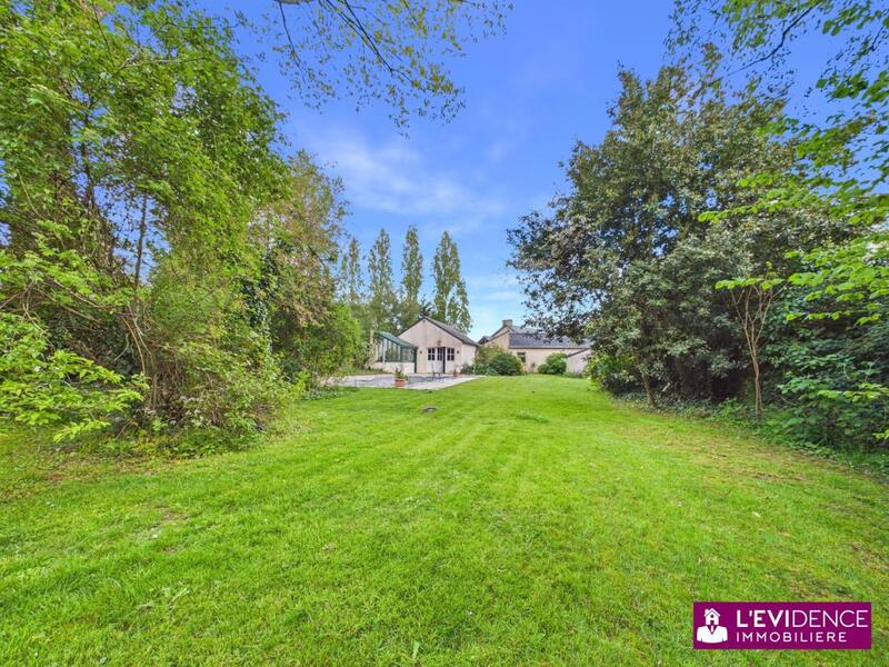 Maison - 300 m² - 6 pièces