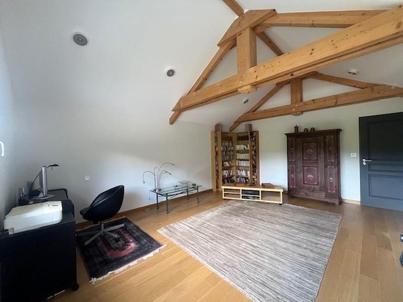 Maison - 254 m² - 9 pièces