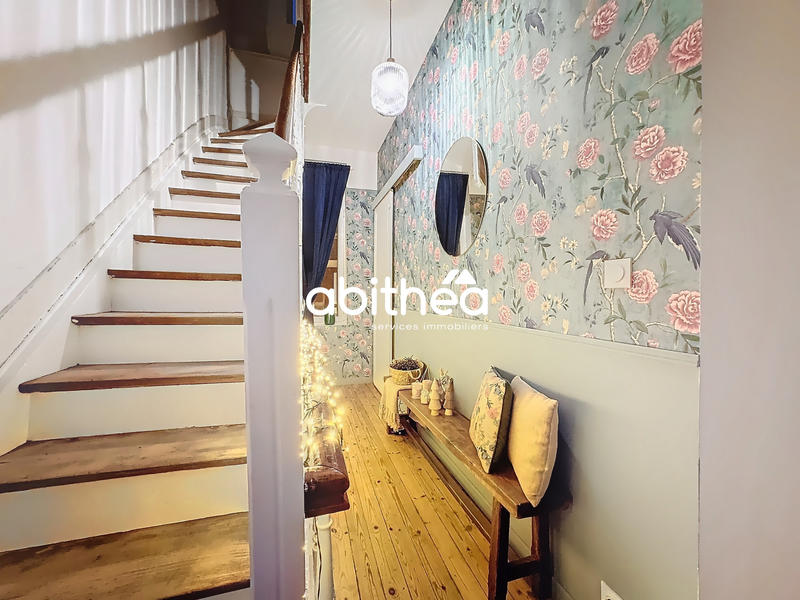 Maison - 102 m² - 5 pièces