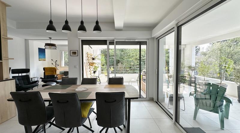 Appartement sur toit - 92 m² - 4 pièces