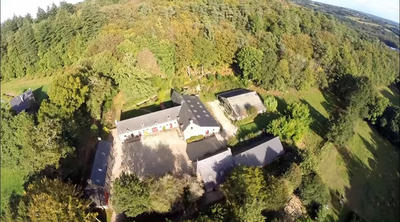 Propriété - 890 m² - 26 pièces