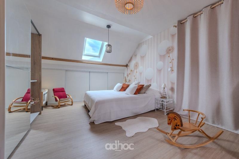 Maison - 200 m² - 8 pièces