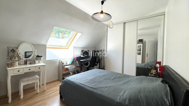 Maison - 202 m² - 6 pièces