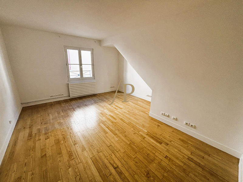 Maison - 177 m² - 6 pièces