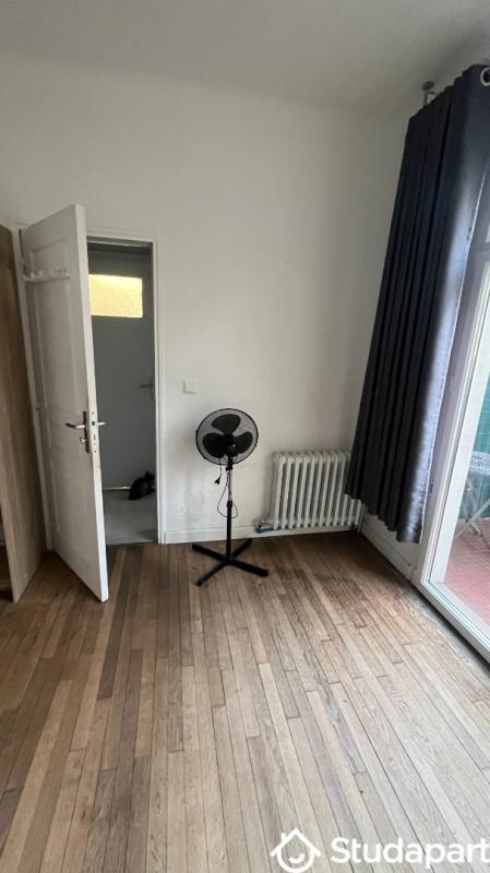 Chambre - 12 m² - 1 pièce