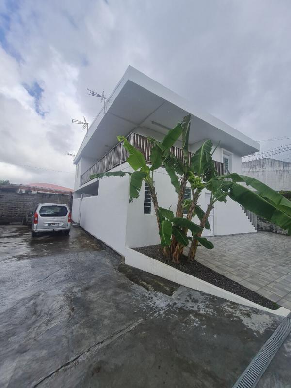 Maison - 210 m² - 7 pièces