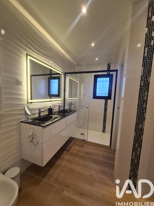 Maison - 122 m² - 5 pièces