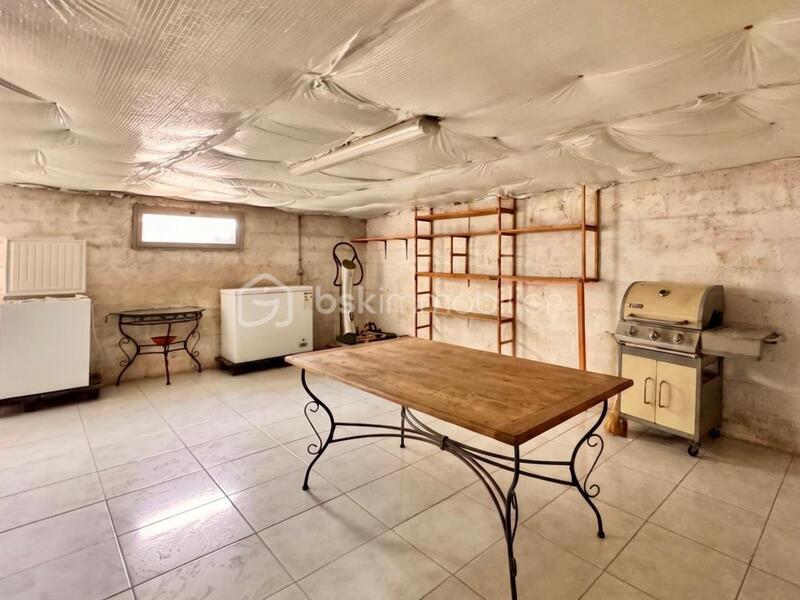 Maison traditionnelle - 128 m² - 6 pièces