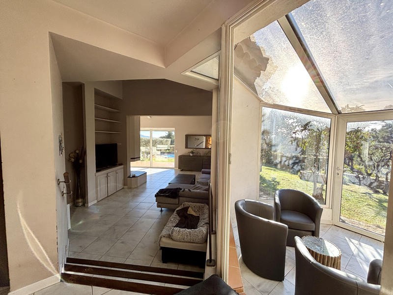 Maison - 177 m² - 7 pièces