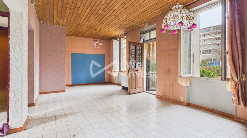 Maison - 137 m² - 5 pièces