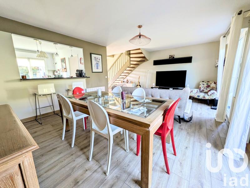 Maison - 93 m² - 4 pièces