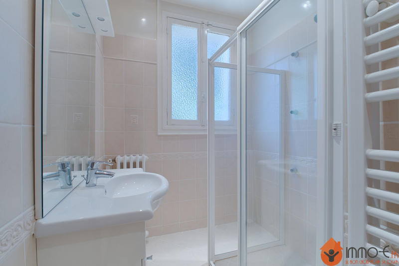 Propriété - 200 m² - 6 pièces