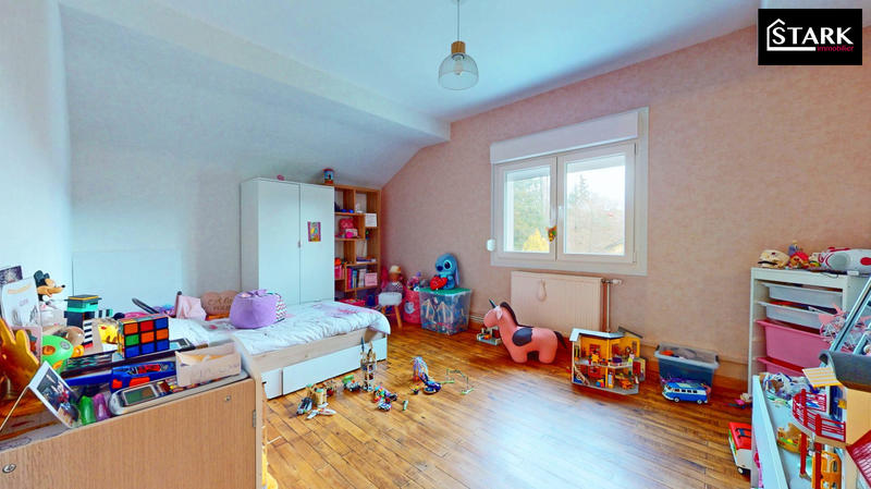 Maison - 105 m² - 5 pièces