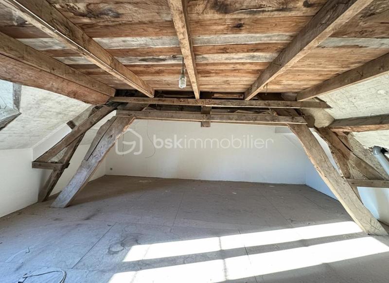 Maison en pierre - 1 130 m² - 5 pièces