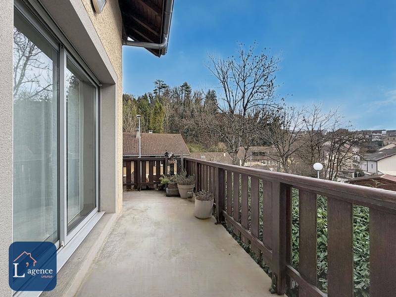 Maison - 140 m² - 5 pièces