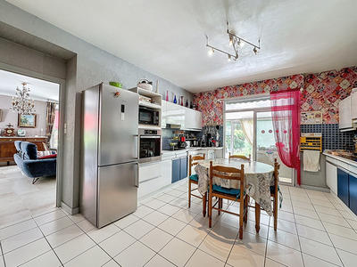 Maison - 145 m² - 7 pièces