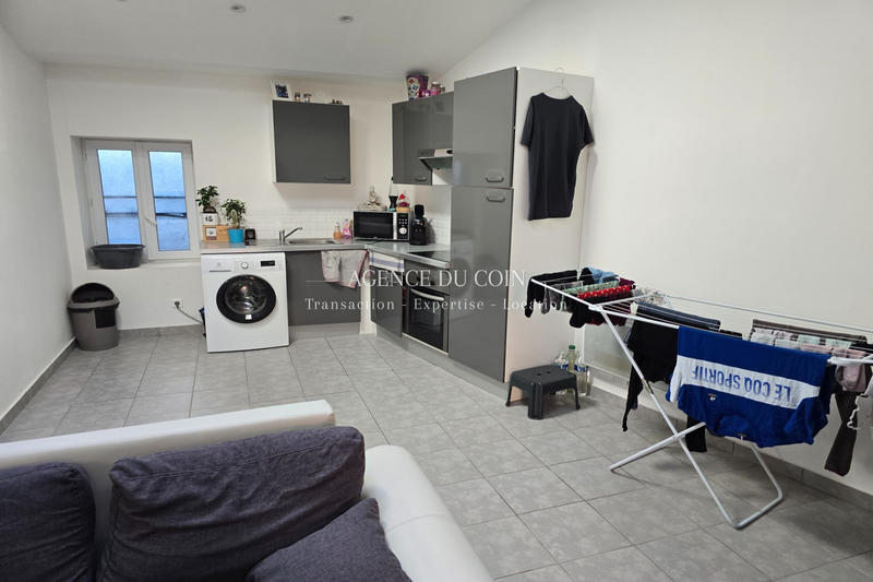 Maison - 300 m² - 14 pièces