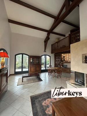 Maison d'architecte - 209 m² - 7 pièces