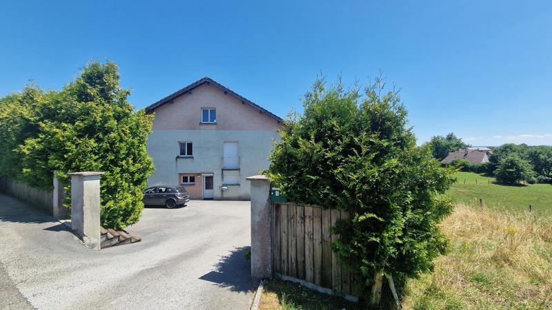 Maison - 255 m² - 9 pièces